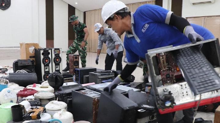 Kodam Jaya Kumpulkan Sampah Elektronik, DLH Jakarta Beri Apresiasi