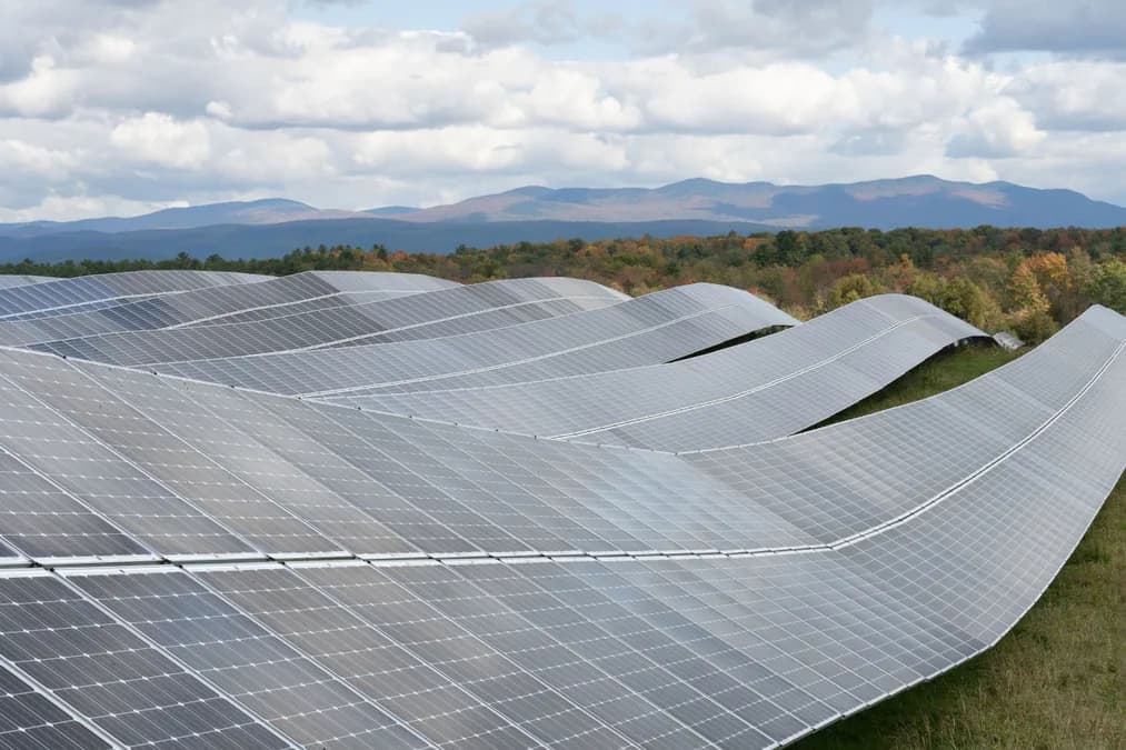 Bolem Baterai AS Tumbuh Pesat di Tengah Serangan Politik