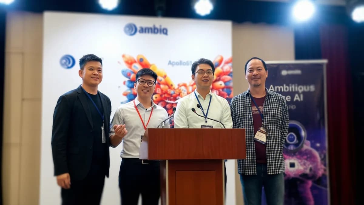 Ambiq team at tech event: Ambiq Masuk SGX: Sinyal Baru untuk Chip AI di Asia Tenggara