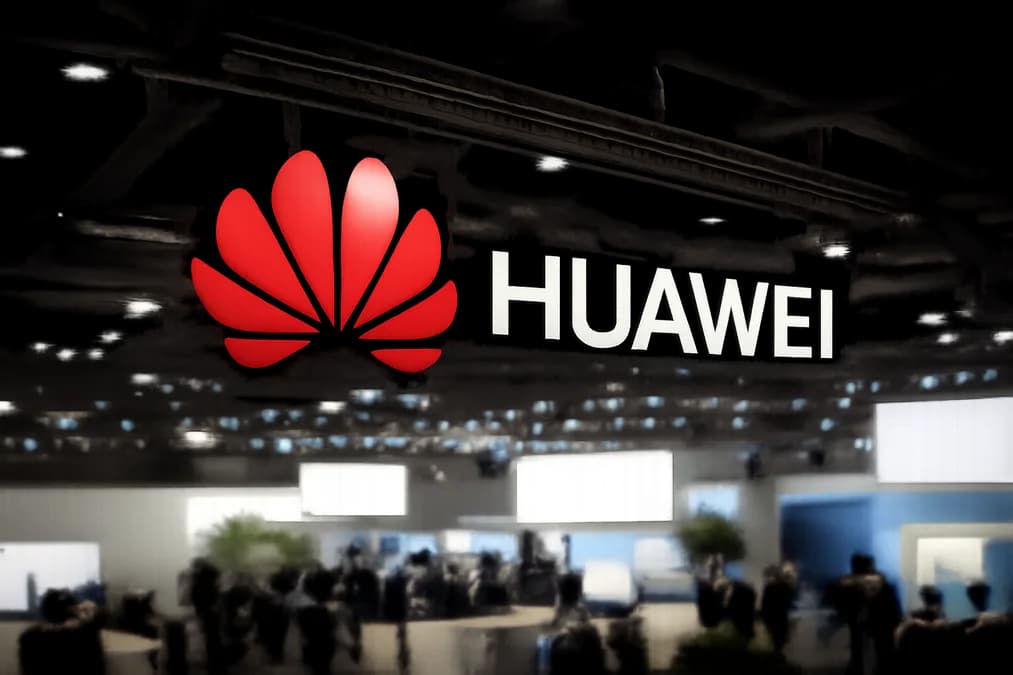 Huawei logo at exhibition: Huawei dan HP Sepakat Bayar Royalti Wi-Fi 6, Tapi Siapa yang Menang di Pasar Indonesia?